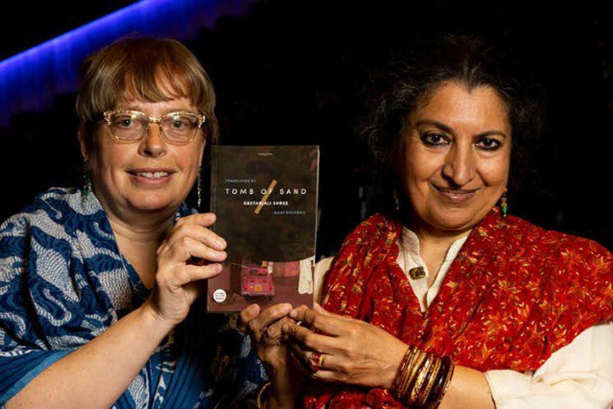 who is geetanjali shree novel tomb of sand won Booker Prize 2022