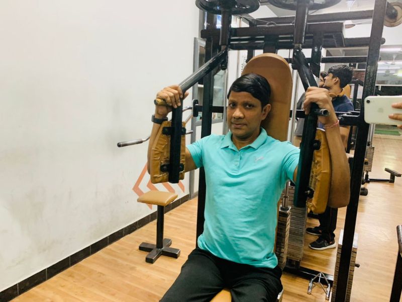 FITNESS FREEK----20 सालों में एक बार भी जिम की छुट्टी नहीं ली KV SCHOOL T के इस दिव्यांग TEACHER ने, अब दर्ज हो रहा रिकॉर्ड