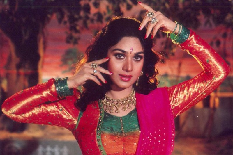 Meenakshi Seshadri के बेटे Josh के आगे फेल हैं स्टार किड्स