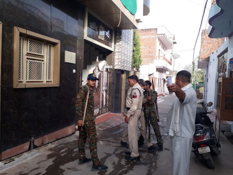 सरकारी नौकरी दिलाने वाला गिरफ्तार, एसडीएम के रीडर के यहां छापा