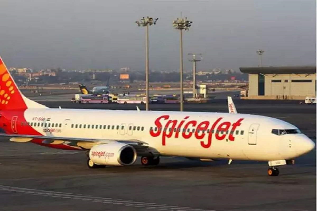 DGCA slaps Rs 10 lakh fine on SpiceJet for training pilots on faulty