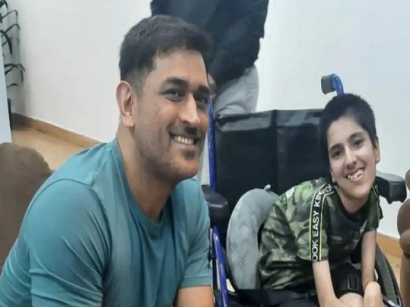 ms dhoni meeting specially abled fan express happiness instagram