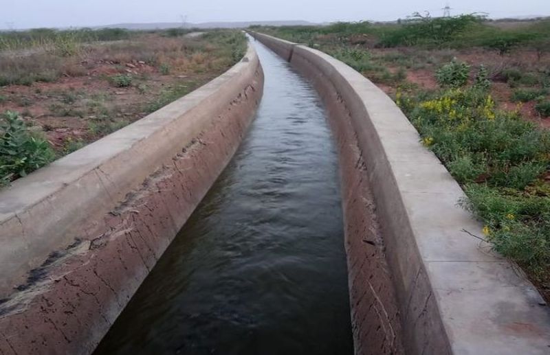 खुशखबरी : आ​खिर नहर का पानी पहुंचा तो ​​खिले चेहरे