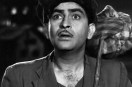 director kedar sharma slapped raj kapoor the sets due to this reason