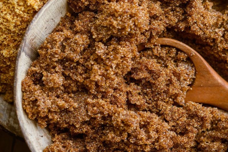 Brown Sugar Benefits: व्हाइट शुगर से जानिए क्यों है बेस्ट ब्राउन शुगर, वेट लॉस से लेकर पाचन तक में है फायदेमंद