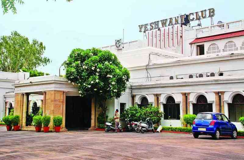 यशवंत क्लब : चुनावी पार्टियों का दौर शुरू, कोई क्लब में तो कई बाहर दे रहा पार्टी