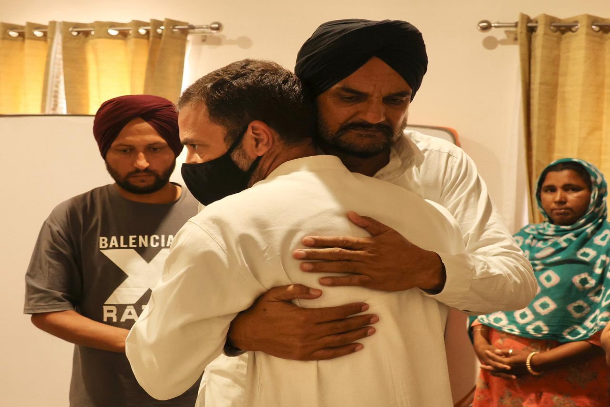 Rahul Gandhi Meets  Singer Sidhu Moose Wala's Family In Punjab