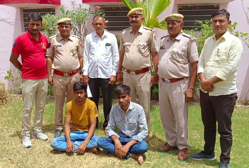 अंतरराज्यीय गिरोह पकड़ा, अवैध देसी पिस्टल व चार कारतूस बरामद