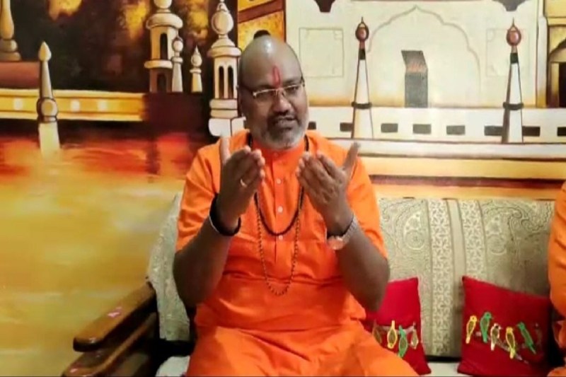 गाजियाबाद प्रशासन के नोटिस पर नरसिंहानंद गिरी का जवाब, भले मर जाऊं लेकिन जामा मस्जिद तो जाकर रहूंगा 