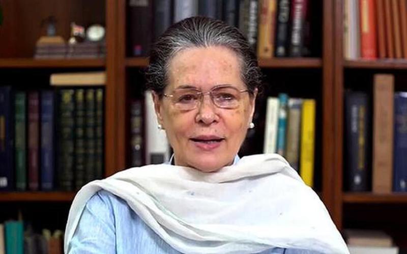कांग्रेस अध्यक्ष सोनिया गांधी ने ED से पेश होने के लिए मांगा तीन हफ्ते का समय
