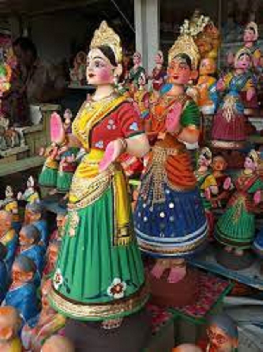 Modi's pat has boost sale of Thanjavur dolls
