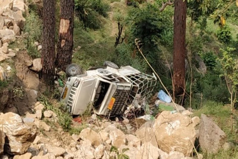 utility-van-falls-into-gorge-in-uttarakhand-s-tehri-5-dead.jpg