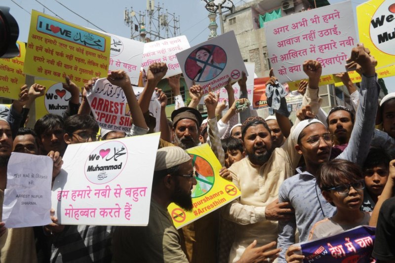 Nupur Sharma remarks: नूपुर शर्मा की विवादित टिप्पणी के विरोध में अहमदाबाद, वडोदरा में भी विरोध प्रदर्शन