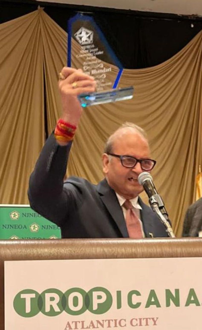 अमरीकी अधिकारियों ने किया उल्लेखनीय सेवाओं के लिए भंडारी का सम्मान