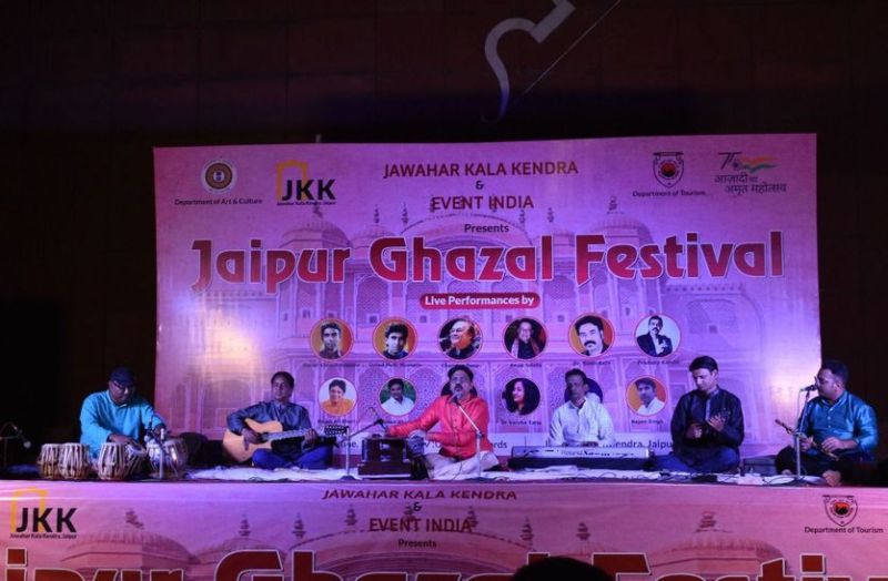 मरीजे इश्क का क्या ही जिया...