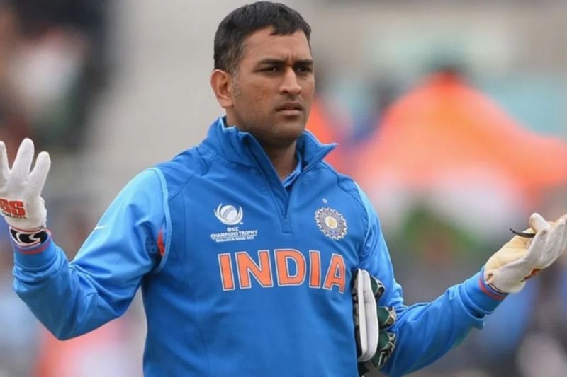 ms_dhoni_schoking.jpg