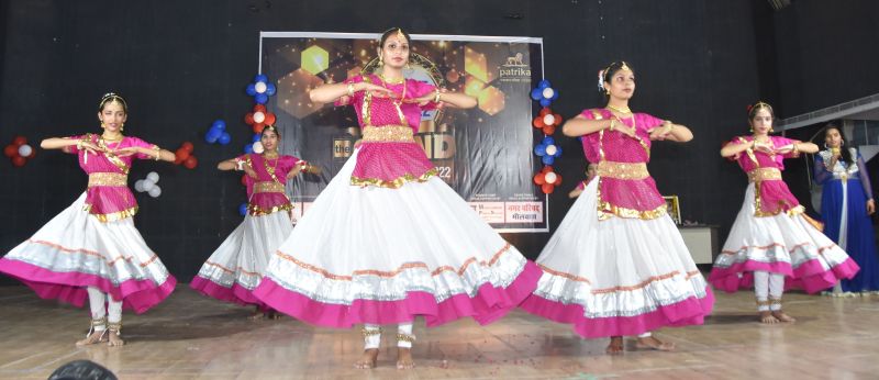 ग्रैंड फिनाले में धूम धड़ाका, छाई रही मस्ती