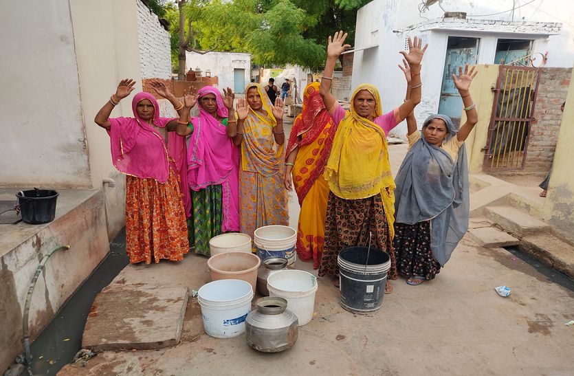 शहरवासी पानी के लिए मोहताज, भटकना पड़ रहा