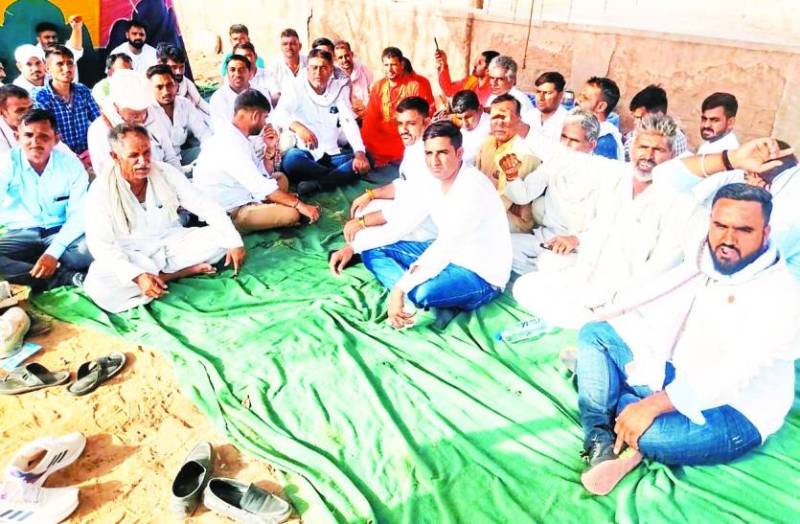 आंदोलन : खेजड़ी के पेड़ काटने पर फूटा गुस्सा