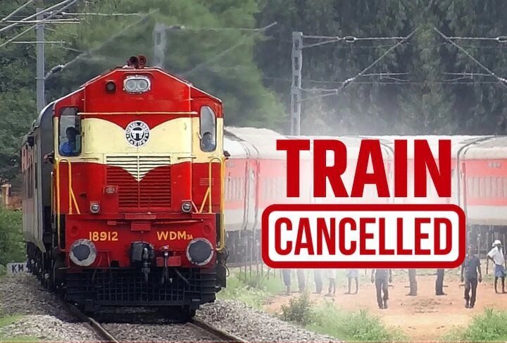 Railway Cancelled Dozens of Trains on Agneepath Protest