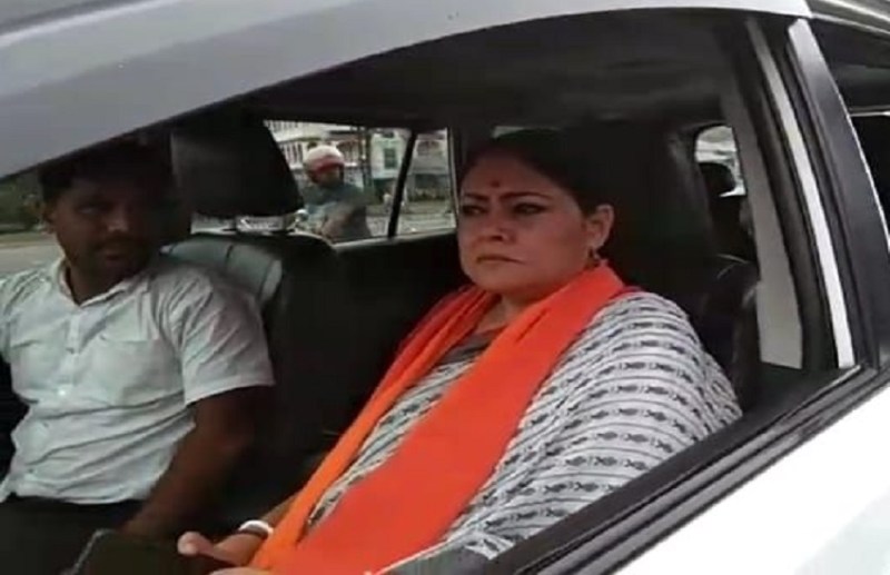 West Bengal-हावड़ा के बाउडिय़ा में मृत भाजपा समर्थक के घर नहीं जा पाई अग्निमित्रा पाल