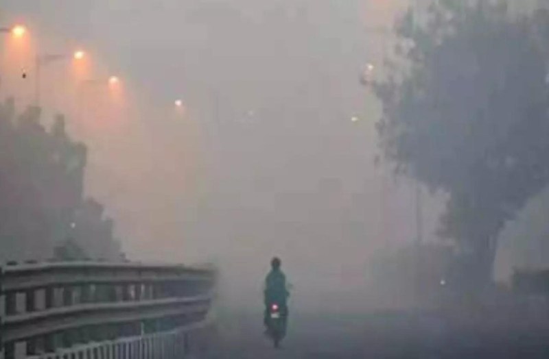 कविता-जाने कैसी धुंध हुई है