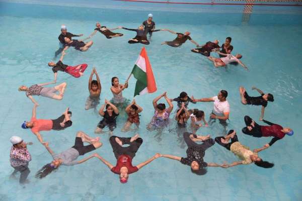  World Yoga Day:  वाटर योगा 