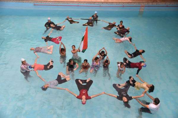  World Yoga Day:  वाटर योगा 