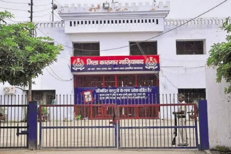 डासना जेल में बंदियों को VIP ट्रीटमेंट देने का मामला: NHRC ने शुरू की जांच, जेल प्रशासन से भी पूछताछ जारी