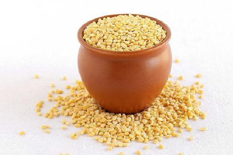 Moong Dal Benefits: मूंग दाल का सेवन करने से मिलते हैं ये अद्भुत फायदे, डायबिटीज के मरीजों के लिए होता है फायदेमंद