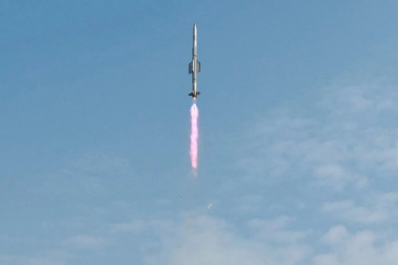 देश की ताकत में होगा इजाफा! DRDO और भारतीय नौसेने  ने हवाई खतरों को बेअसर करने में सक्षम VL-SRSAM मिसाइल का किया सफल परीक्षण