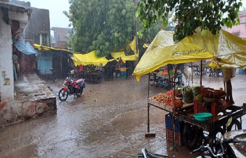 monsoon latest update  ...राजस्थान के इन जिलों में सूरज उगने से पहले बादल बरसने लगे, जो दिनभर झूमकर खूब बरसे