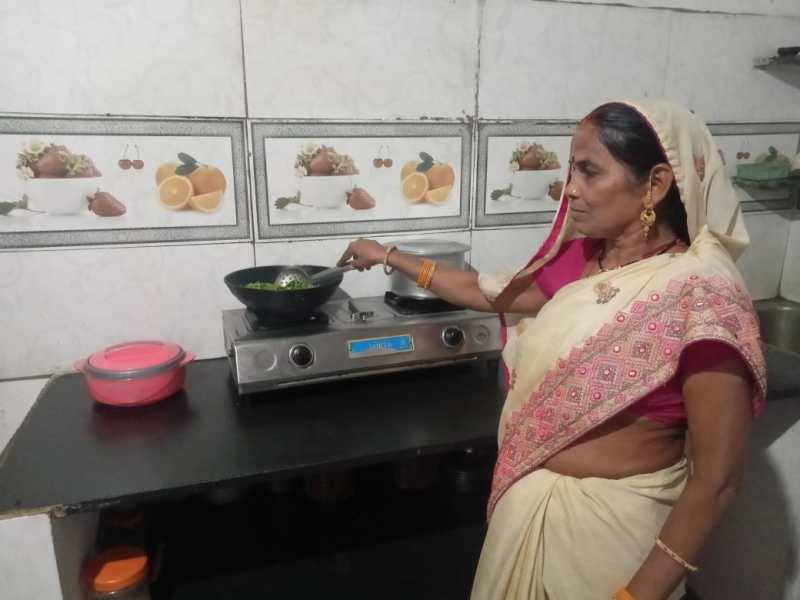 अब चूल्हा-चौका अलविदा, गृहणियों के हाथों में आ गई पंचायत की कमान