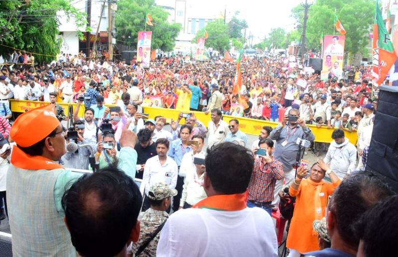 मुख्यमंत्री बोले- उज्जैन के भांजा-भांजी भी डॉक्टर बन सकेंगे, हिन्दी में भी पढ़ सकेंगे