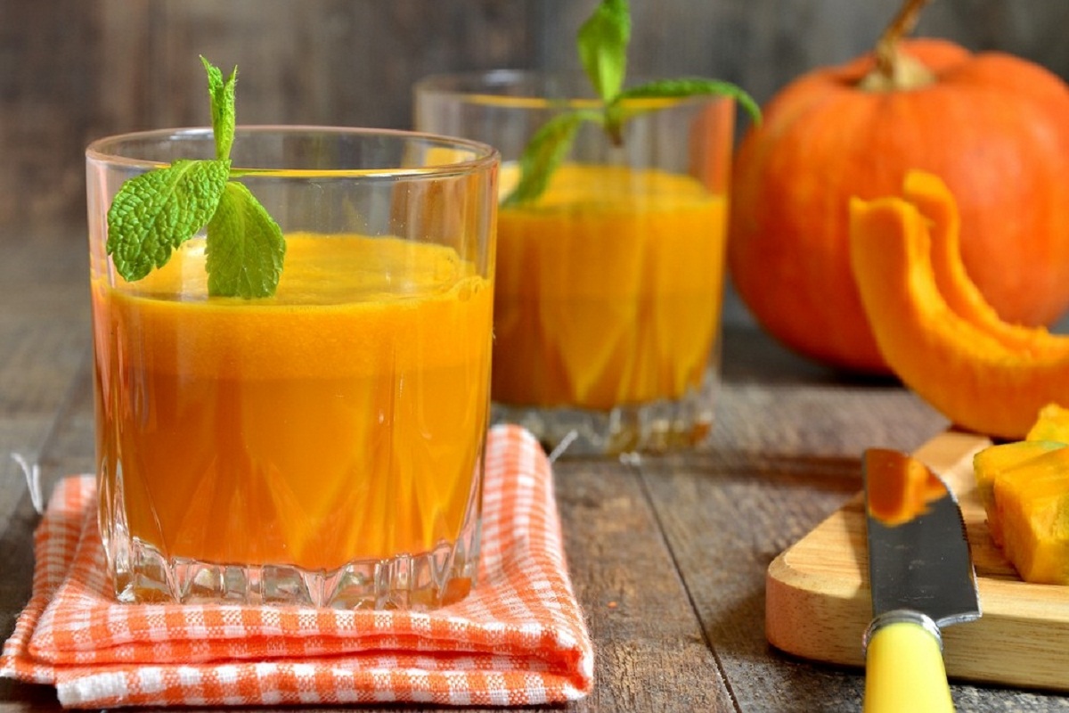 Pumpkin Juice Benefits: कद्दू का जूस पीने से सेहत को मिलते हैं कमाल के फायदे, दिल को स्वस्थ रखने में होता है मददगार