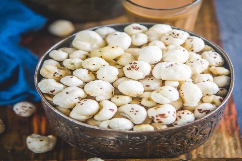 Makhana Benefits: सुबह खाली पेट मखाना खाने से मिलते है ये अद्भुत फायदे, हार्ट को हेल्दी बनाए रखने में करता है मदद