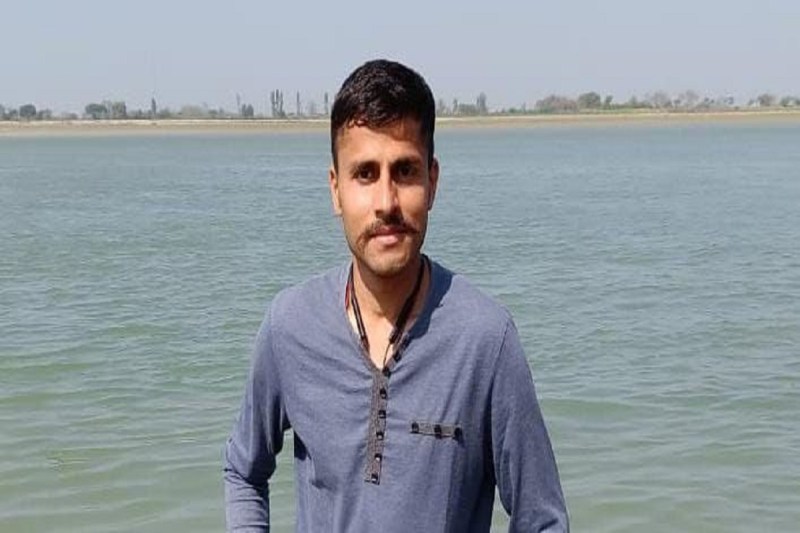 महिला मित्र से वीडियो कॉल पर बात कर रहा था सिपाही, दोस्त ने छीना फोन और कर दी हत्या