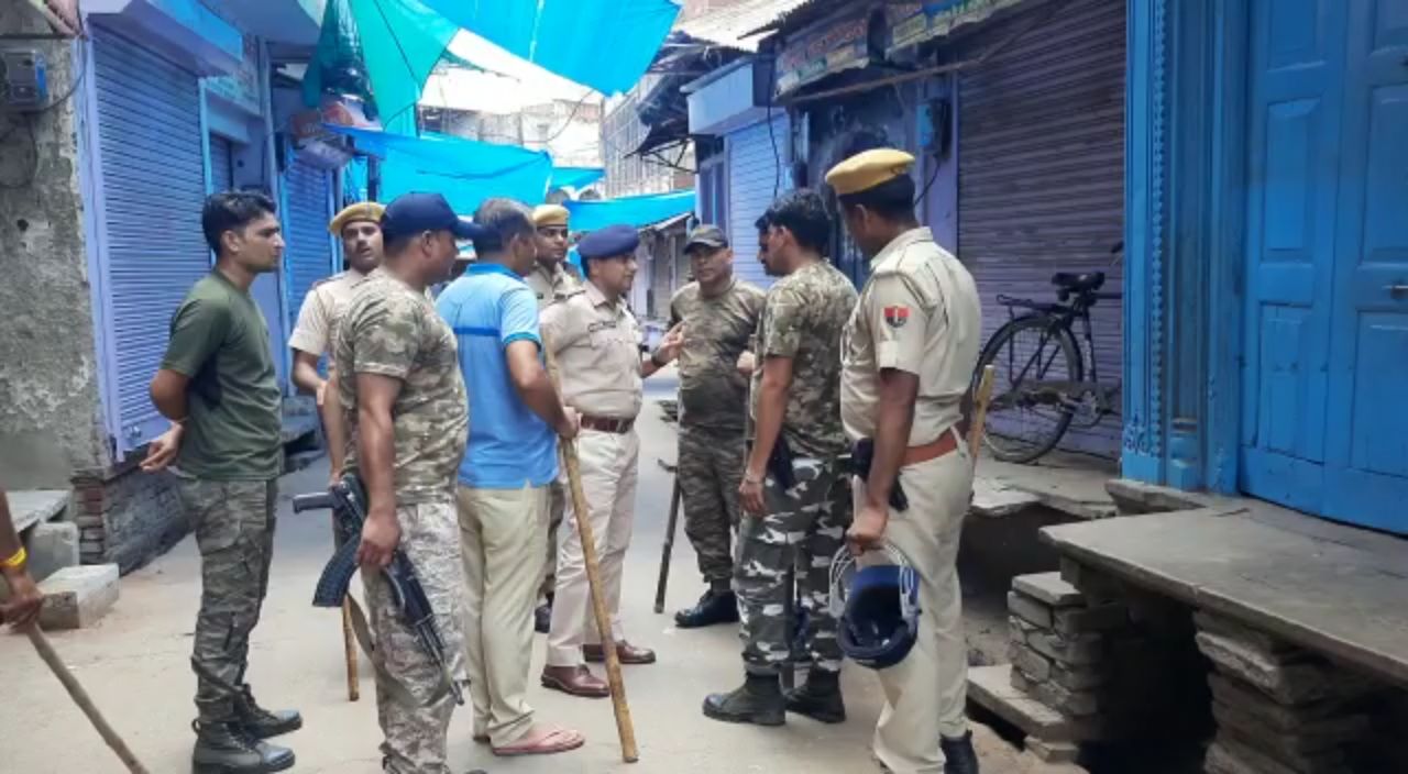 There was a ruckus between two communities in Karauli, markets closed