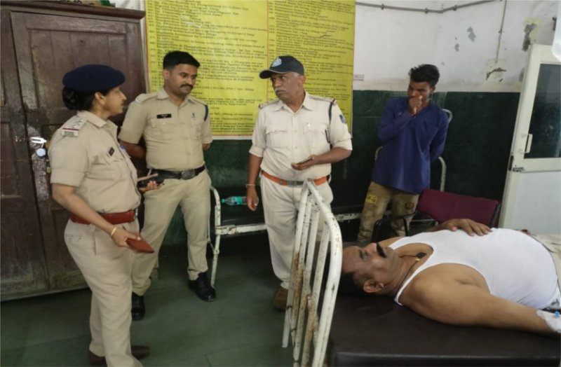 मतदान कराने पहुंचे शिक्षक की हृदयाघात से मौत