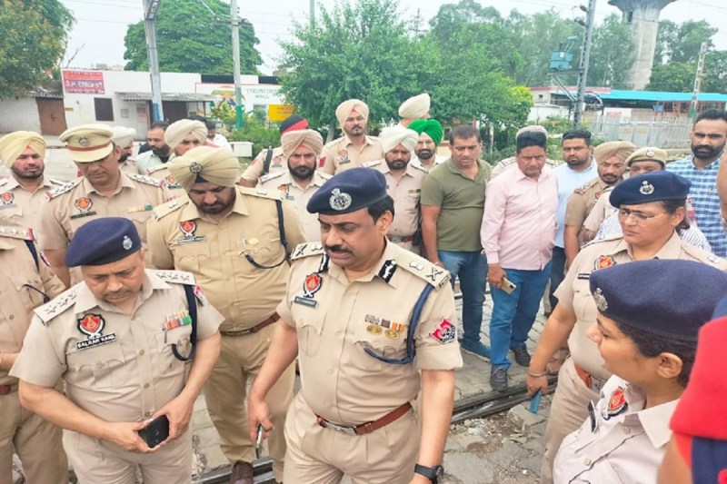 Man shot by Group jawan accidentally in train hoshiarpur, Punjab