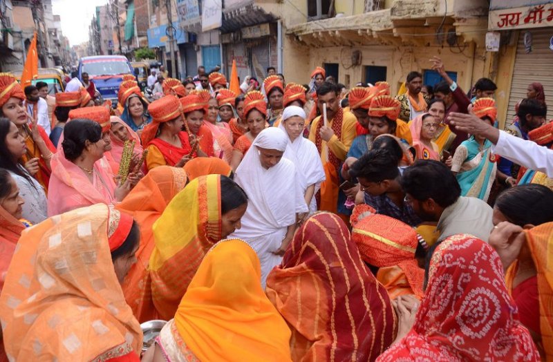 चातुर्मास के लिए जैनमुनि ने किया मंगल प्रवेश