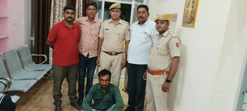 Car stolen : ...दरवाजा खुला देखा तो इसलिए चुराई कार