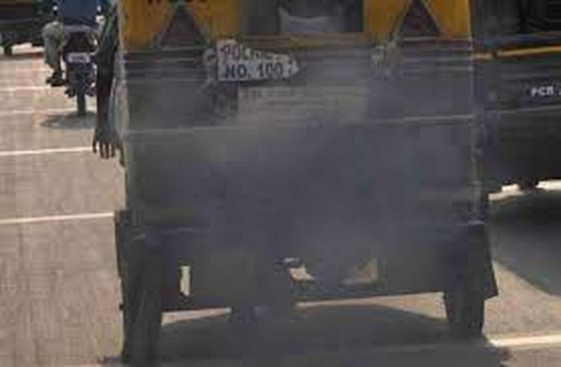 अब धुआं नहीं उगलेंगी लोडिंग टैक्सी व बसें, जाने वजह