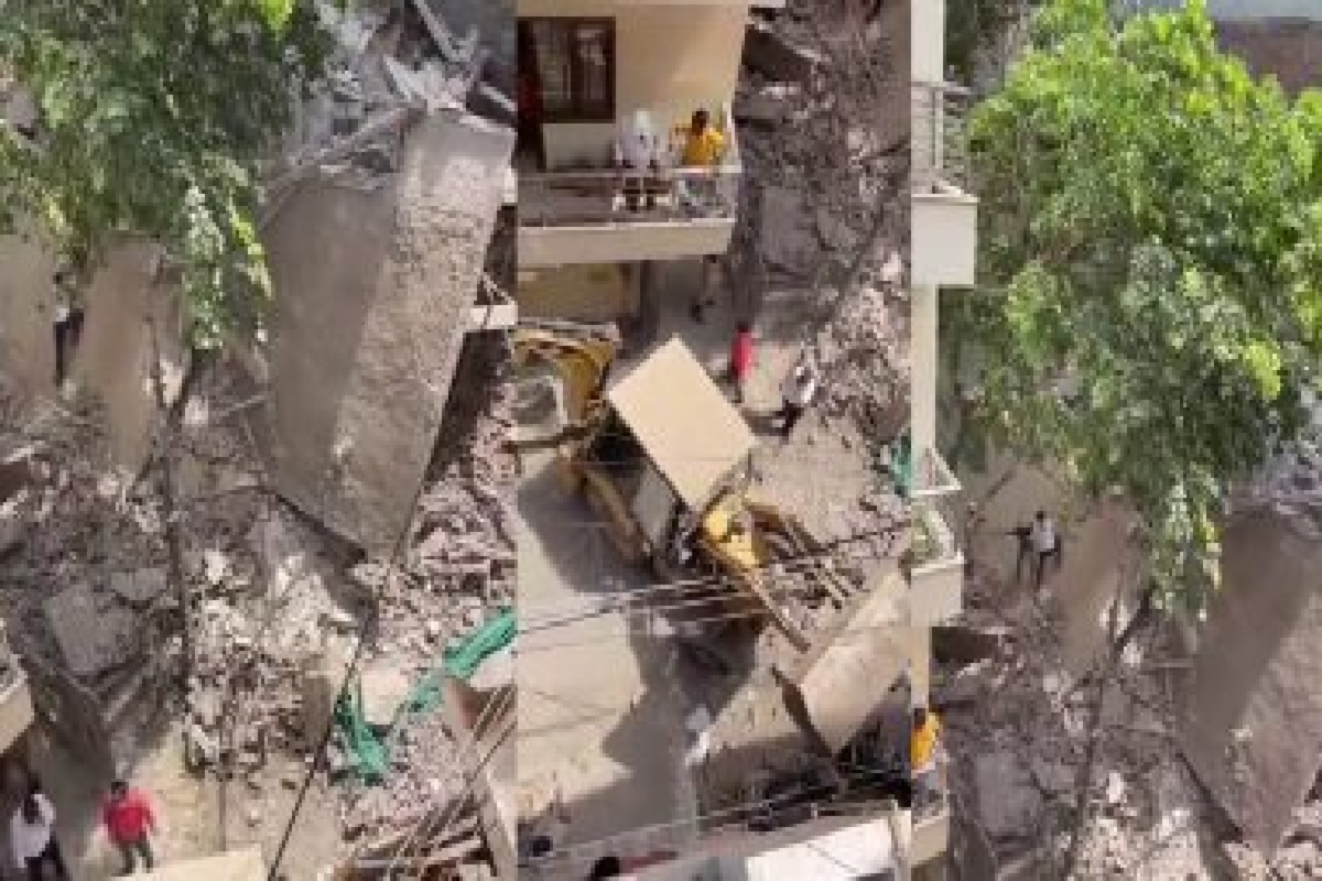 House Collapse 