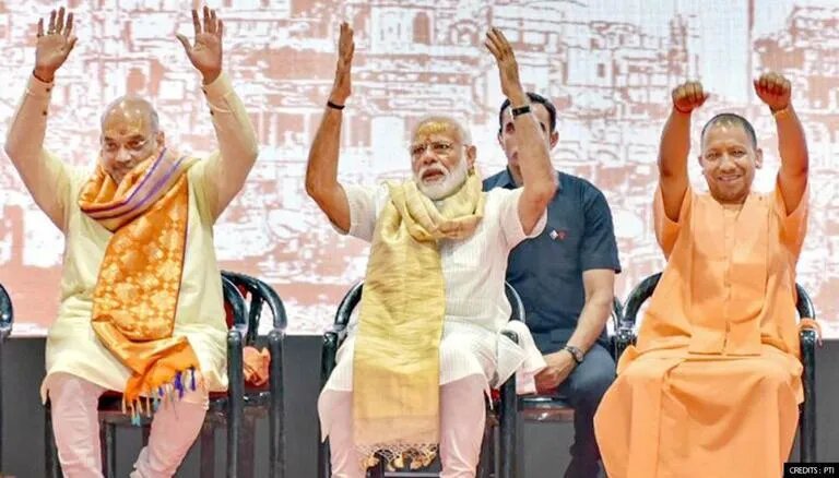 PM Modi and CM Yogi File Photo on Bundelkhand Expressway