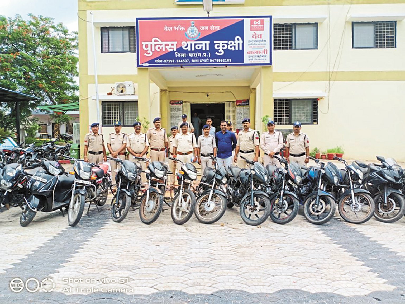 नालायक गैंग के 4 धराए,
