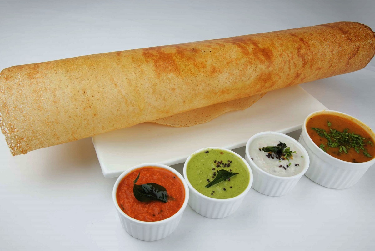 ये अमेरिकन रेस्टोरेंट फैंसी नाम देकर बेच रहा भारतीय व्यंजन, कीमत सुनकर उड़ जाएंगे होश