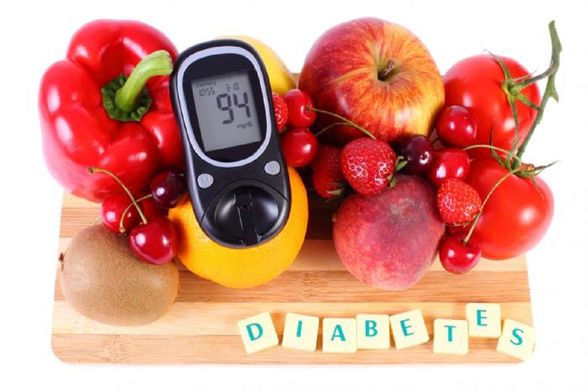 Fruits in Diabetes: डायबिटीज के मरीज जरूर करें इन फलों का सेवन, ब्लड शुगर रहता हैं कंट्रोल