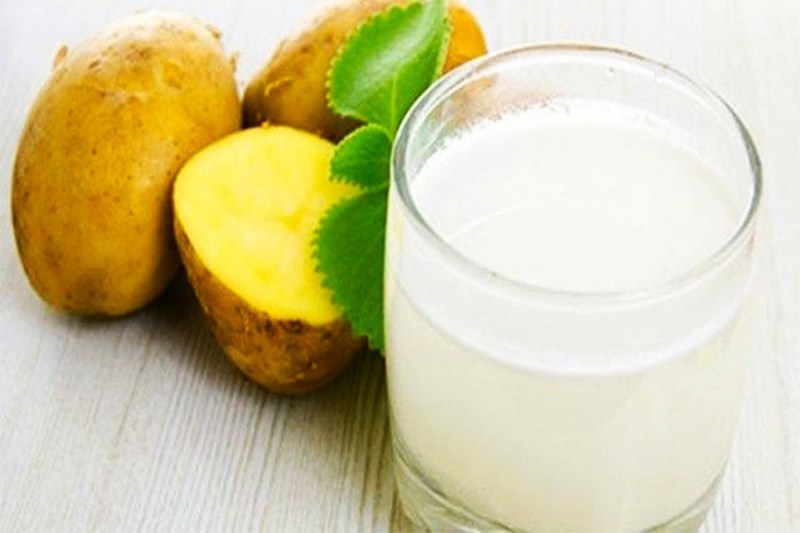 Potato Juice Benefits: आलू के जूस से मिलते हैं कमाल के फायदे, कई समस्याओं को दूर करने में होता है सहायक