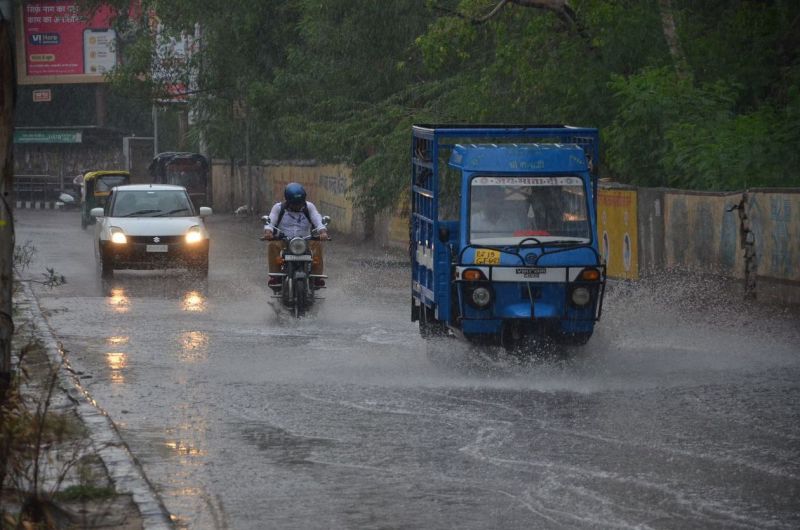 Weather: बंद होने वाली है पुरवाई, जानिए कब थमेगी मानसून एक्सप्रेस